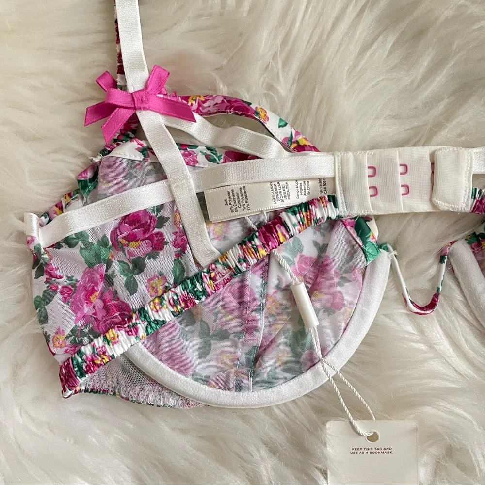 Victoria’s Secret For Love & Lemons Heart Bloom Floral Underwire Bra Medium NWT